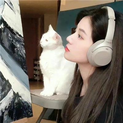 正面全裸